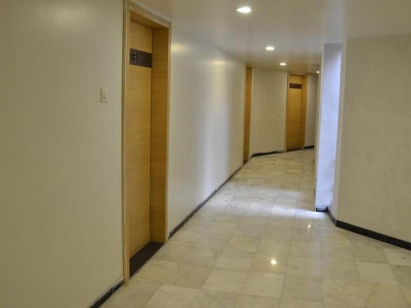 Central Beacon Hotel Surat Buitenkant foto