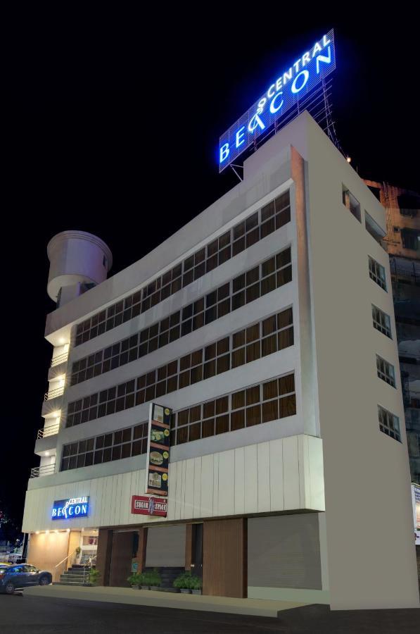 Central Beacon Hotel Surat Buitenkant foto